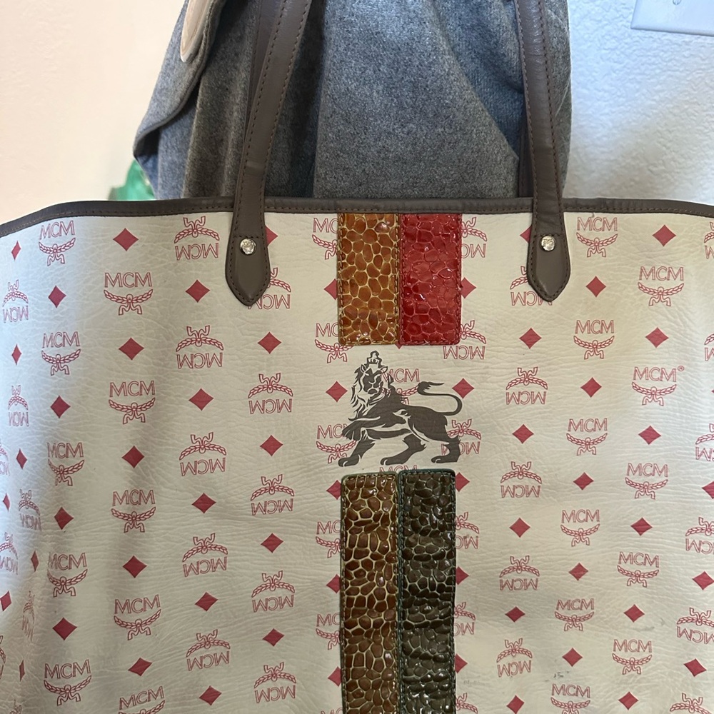 MCM White and Brown Tote with Vintage Pattern- GM size